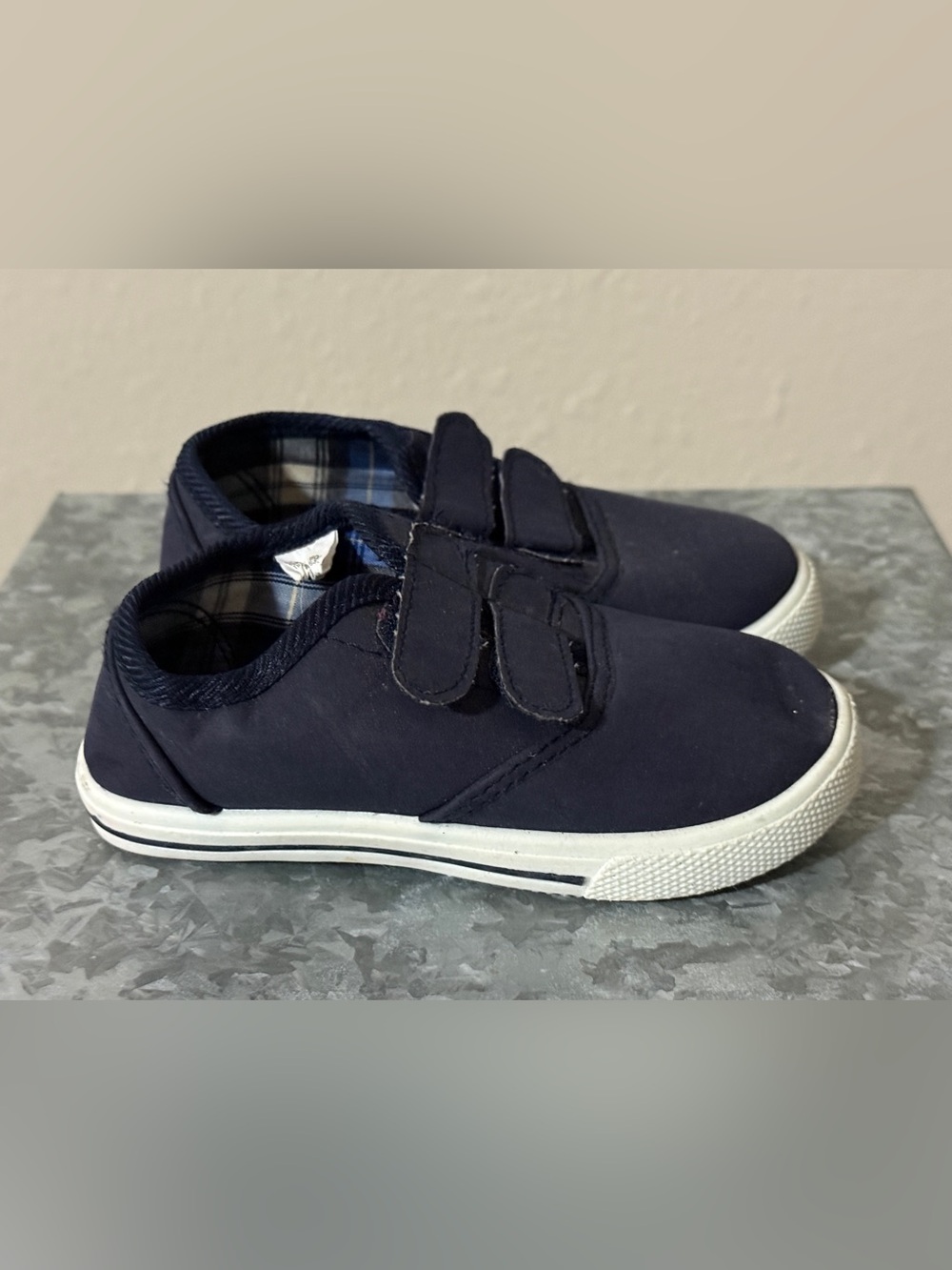 Kids Navy Blue Velcro Canvas Sneakers - Unbranded, Size 6